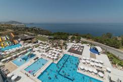 RAMADA RESORT KUSADASI AND GOLF Pools & Beach